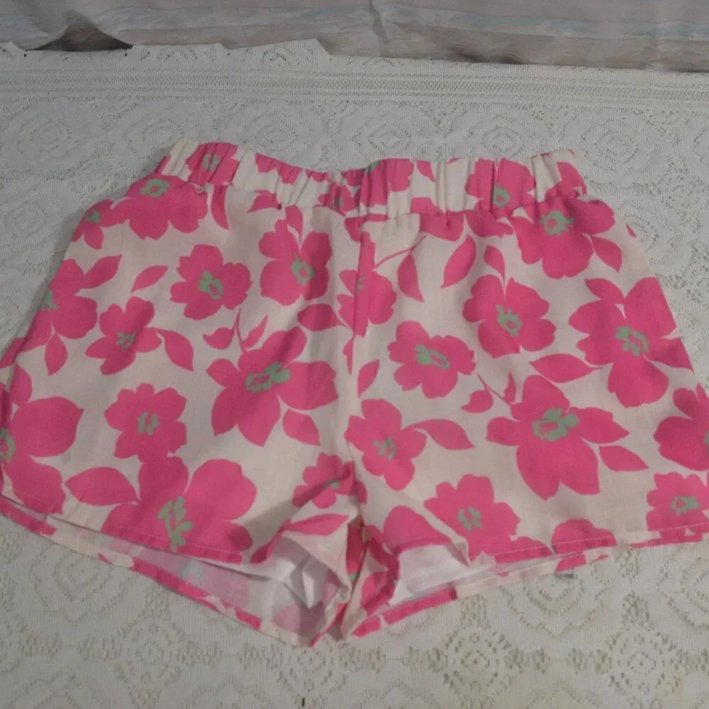 LE LIS Boho Pink and White Floral Boho Shorts